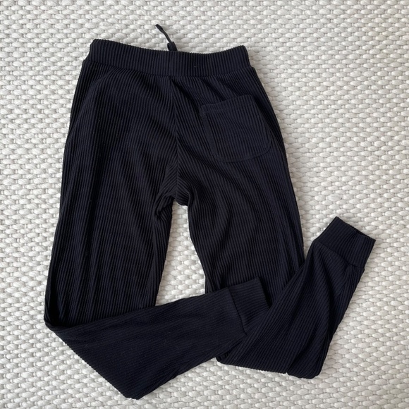 Alo Muse Sweatpants Ribbed Joggers Women’s Black XXS Athleisure Lounge W5784R - Picture 3 of 5